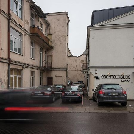 Dandelion Apartment In The Heart Of Kaunas Exterior photo